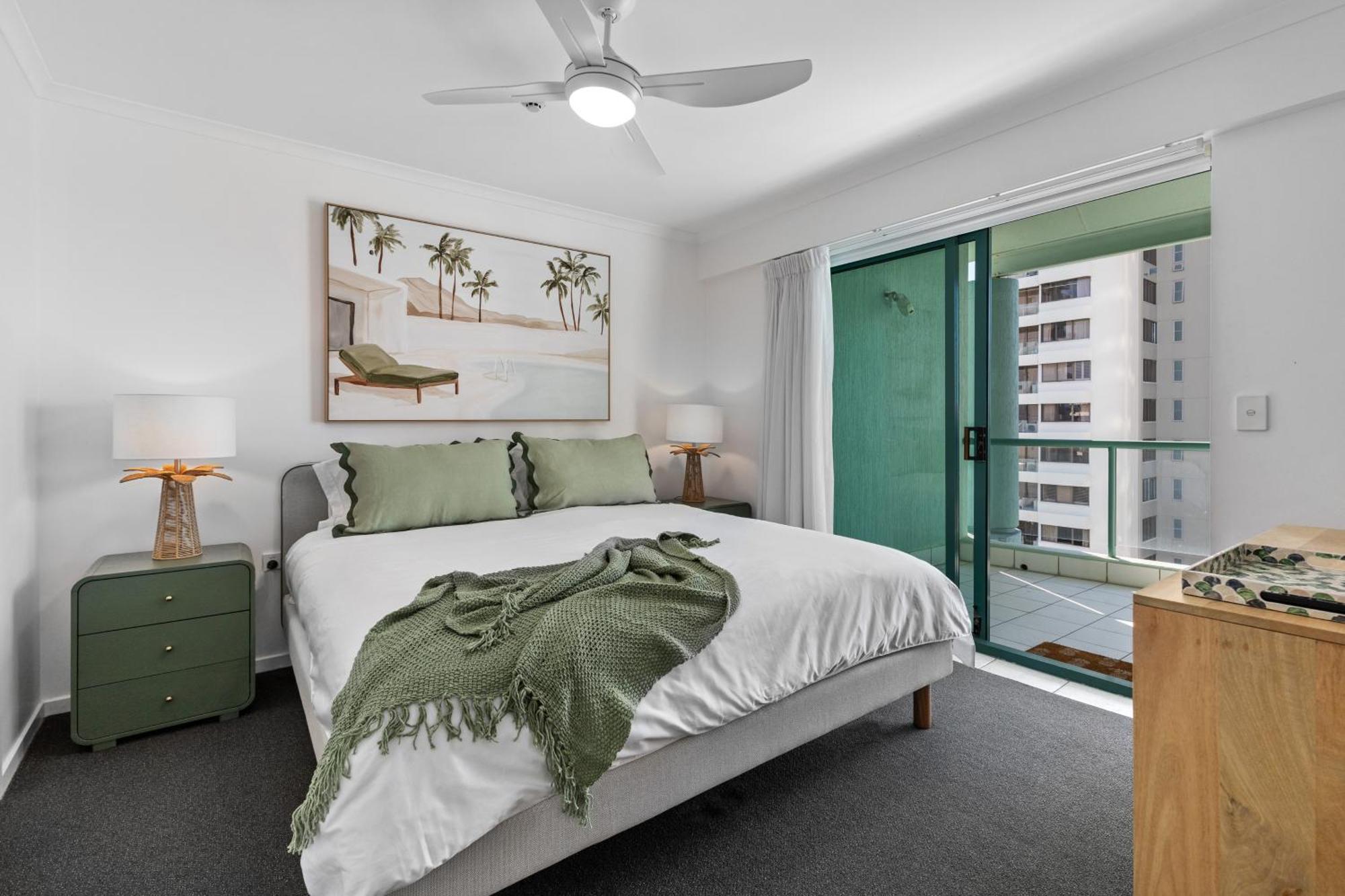سيرفرز باراديس Emerald Sands Holiday Apartments الغرفة الصورة